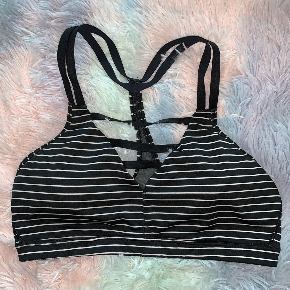 🌺Victoria's Secret  Striped Sports Bra
